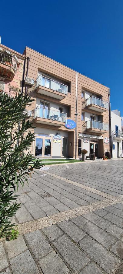 Belvedere Rent Rooms Campofelice Di Roccella Exteriör bild