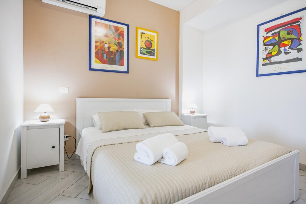 Belvedere Rent Rooms Campofelice Di Roccella Exteriör bild