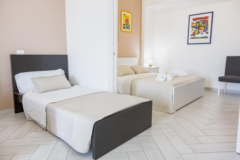 Belvedere Rent Rooms Campofelice Di Roccella Exteriör bild