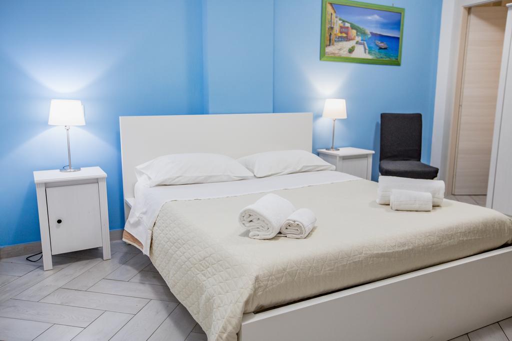 Belvedere Rent Rooms Campofelice Di Roccella Exteriör bild